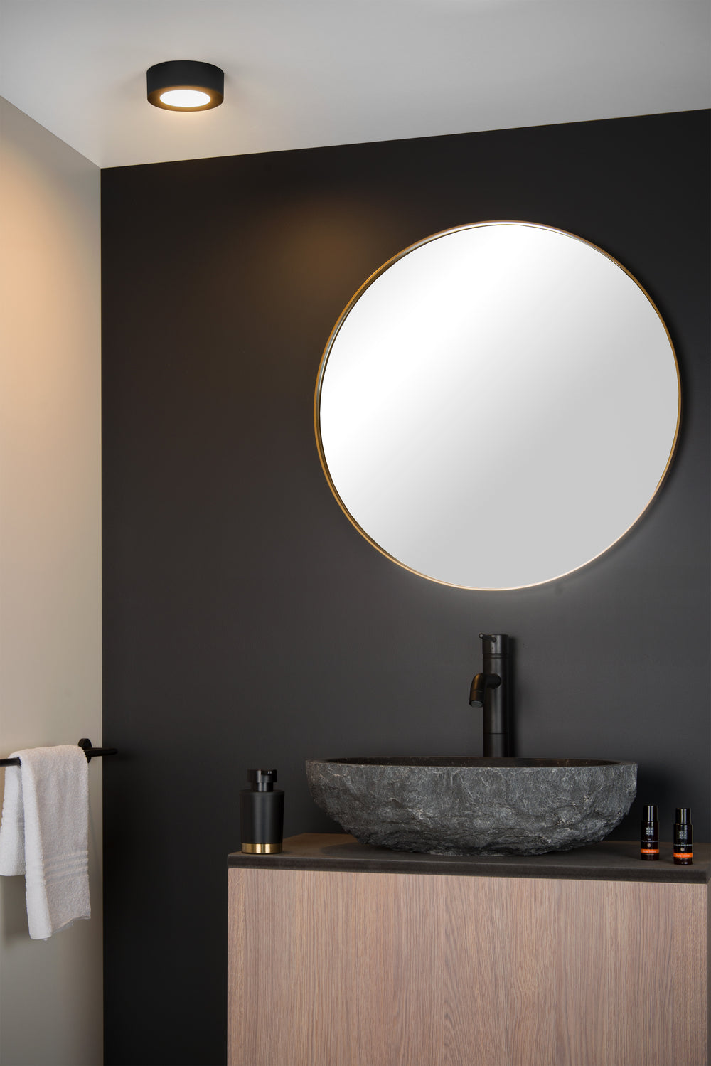 Lucide BRICE Plafonnier LED pour salle de bain, rond 8W dimmable 3000K IP44 Noir Mat Ø117mm