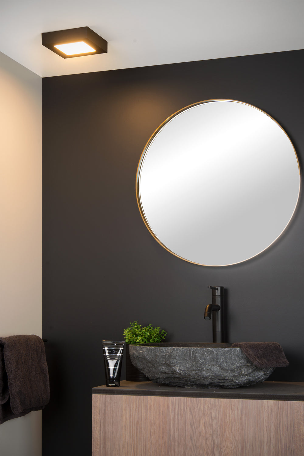 Lucide BRICE plafonnier LED de salle de bain, dimmable 15W 3000K, IP44, carré finition noir mat