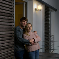 Ledvance ENDURA Classic Post Sensor Up E27 roestvrijstalen buitenwandlamp IP44 met bewegings- en lichtsensor