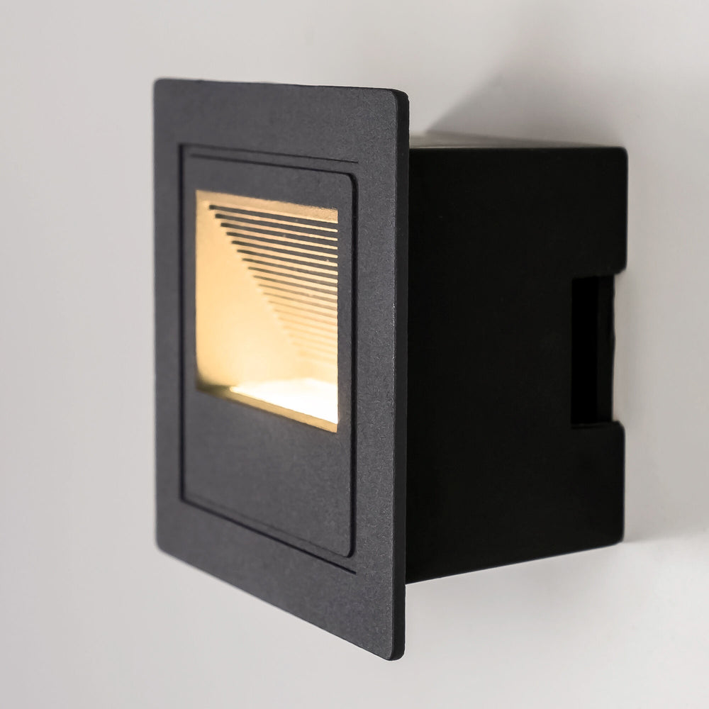 Applique LED d'escalier Modee, 5W 390 lumens, 4000K Blanc neutre, IP65, design compact 84x50x84mm