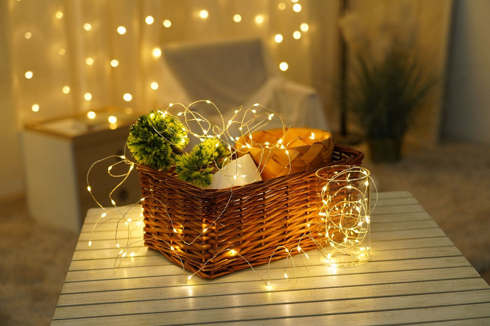 Guirlande lumineuse de Noël LED Modee 100 LEDs 10m fil de cuivre blanc chaud 2550K IP44 avec adaptateur