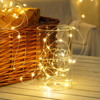 Guirlande lumineuse de Noël à LED Modee Fil de cuivre 100LED 10m 3000K chaud à piles IP20 Intérieur