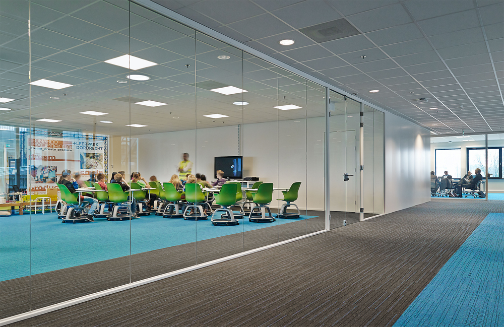 Philips CoreLine LED Paneel 595x595mm 28.5W 4000K 3600 lumen UGR22 IP20 Wit