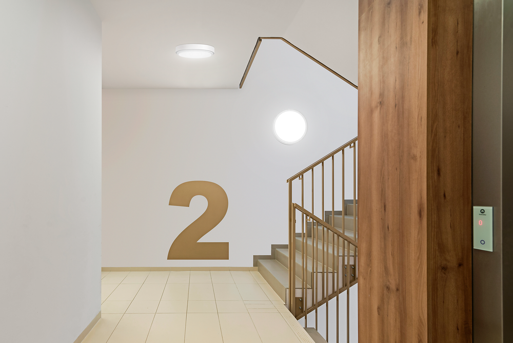 Philips CoreLine WL140V applique murale LED 12W 1275 lumens 3000K IP65 IK10 Blanc